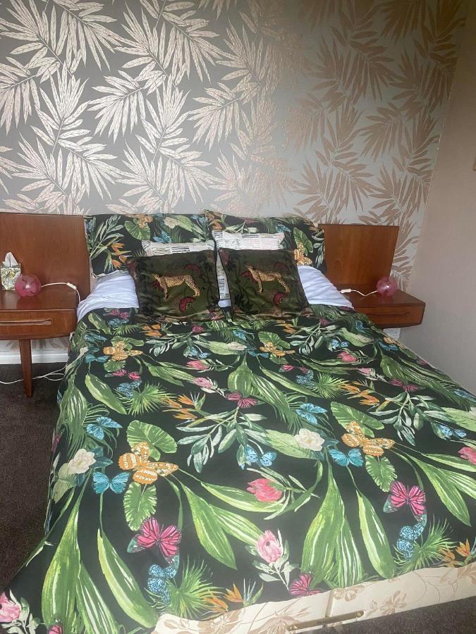 Twenty Bed & Breakfast Skellingthorpe ภายนอก รูปภาพ