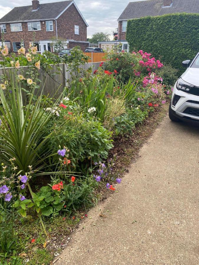 Twenty Bed & Breakfast Skellingthorpe ภายนอก รูปภาพ